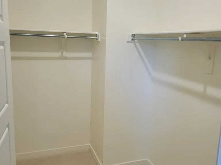 8234 N 22nd Dr — Photo 32