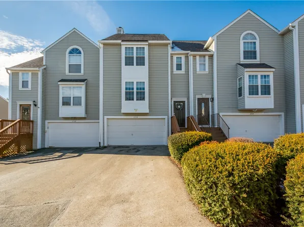 2706 Hunters Point Dr #152, Wexford, PA 15090