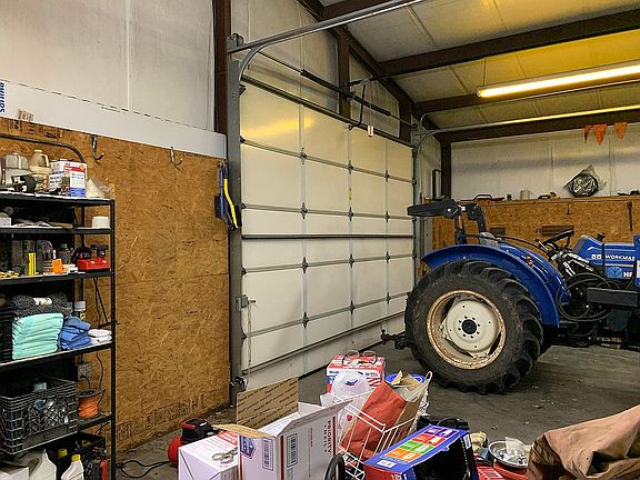 3rd image of 22282 Blue Bird Ln