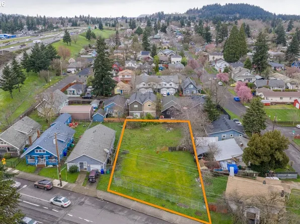 9639 SE Foster Rd, Portland, OR 97266