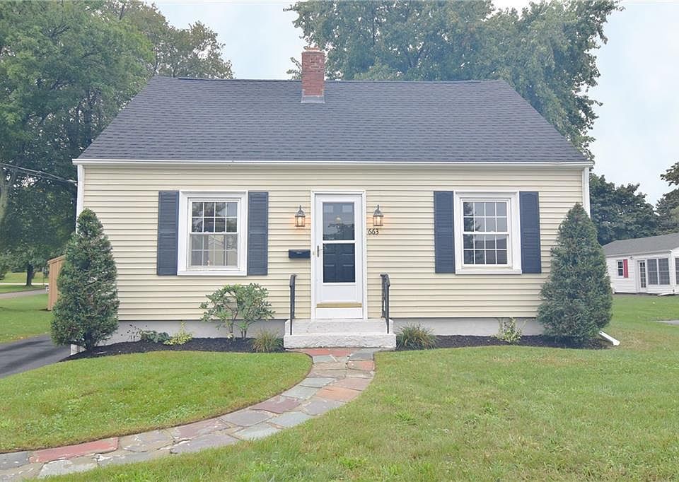 1st image of 663 Warren Ave