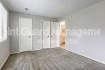 Brent Village — Photo 135