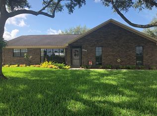 704 W Avenida Del Rio, Clewiston, FL 33440