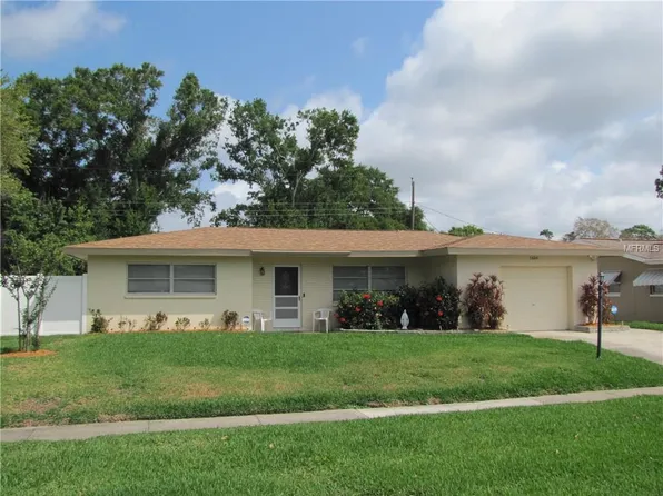 1636 Fortune Dr, Clearwater, FL 33756