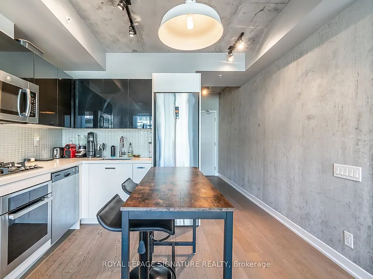39 Brant St #603 — Photo 13