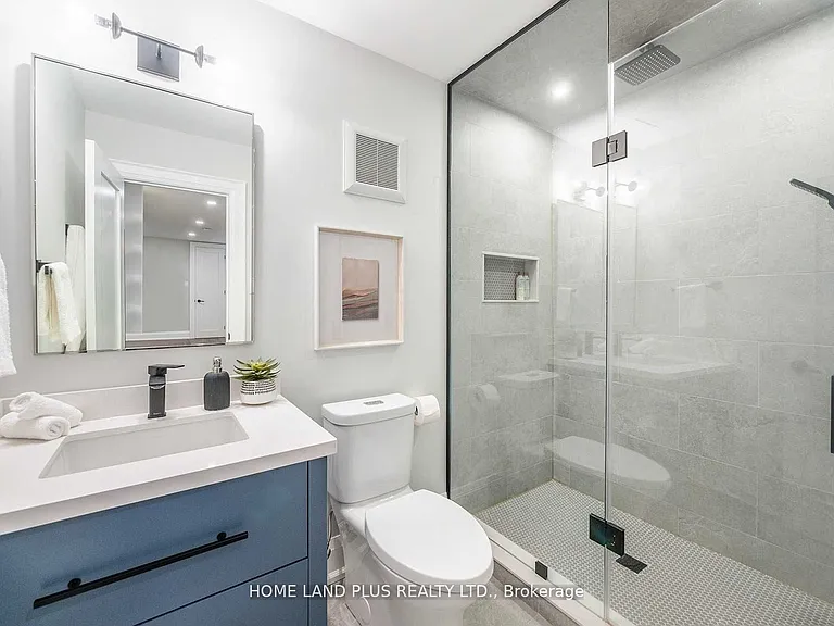 70 Mann Ave — Photo 19