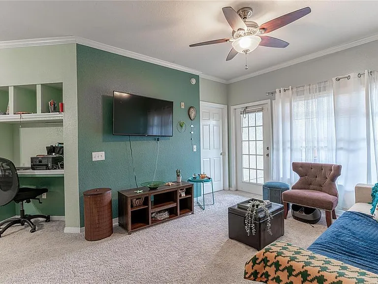 3583 Conroy Rd #1135 — Photo 6