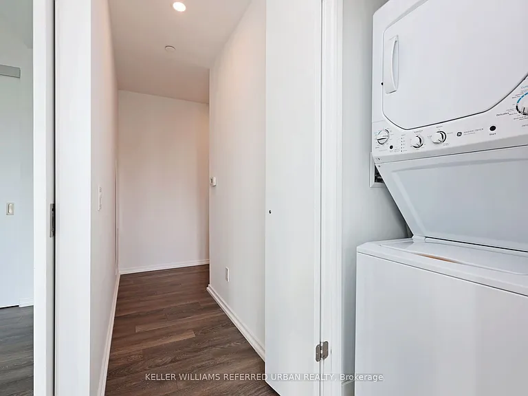 197 Yonge St #3009 — Photo 21