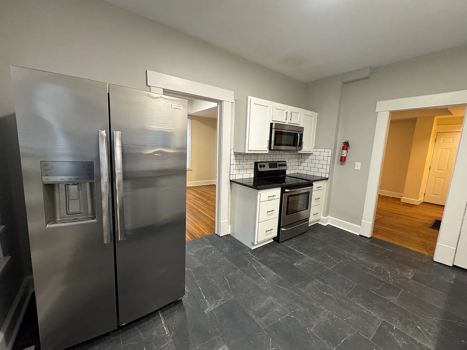 2280 Indianola Ave — Photo 4