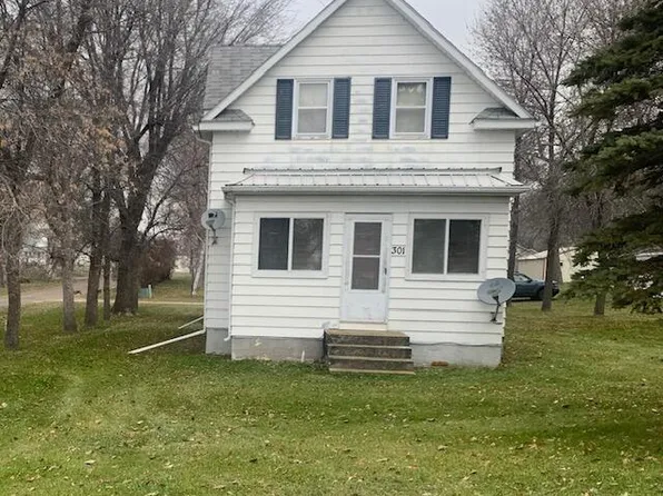 301 3rd St S, Sharon, ND 58277