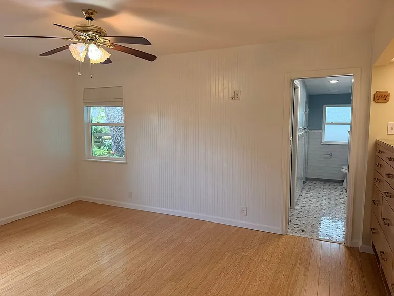 215 Woodlawn Dr — Photo 9