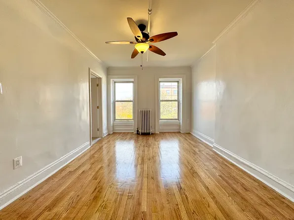 2109 5th Avenue image 1 of 6