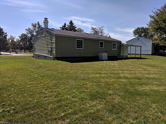 4th image of 1435 Cecil Dr