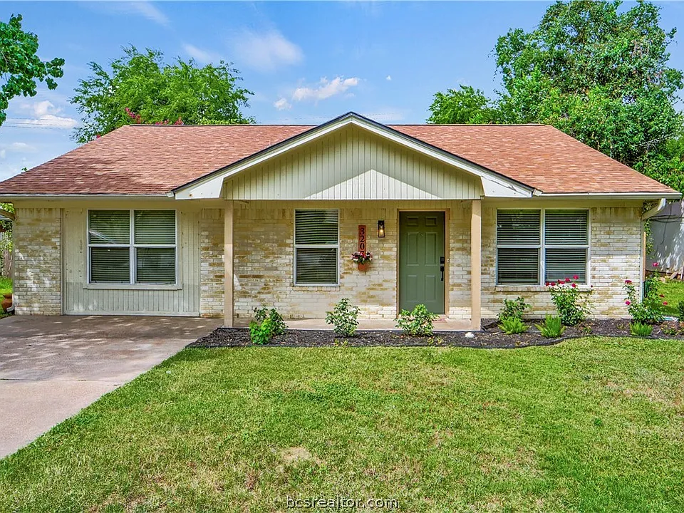 3207 Heatherwood Dr