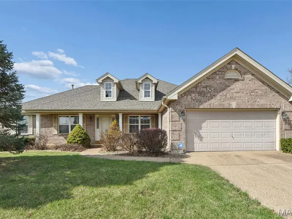 3201 Bear Tracks Dr, Wentzville, MO 63385