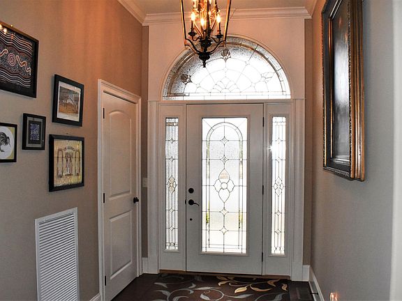 5th image of 15 Edgemere Ct