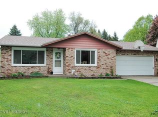 347 Cornell Ln, Elgin, IL 60123