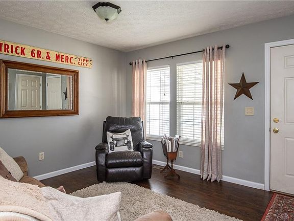 5th image of 4676 Olde Park Dr