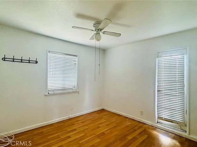 1104 Torrance Blvd — Photo 8