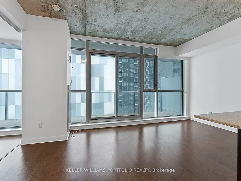 375 King St W #1805 — Photo 16