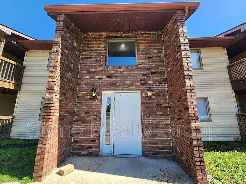 4480 S Sioux St #F