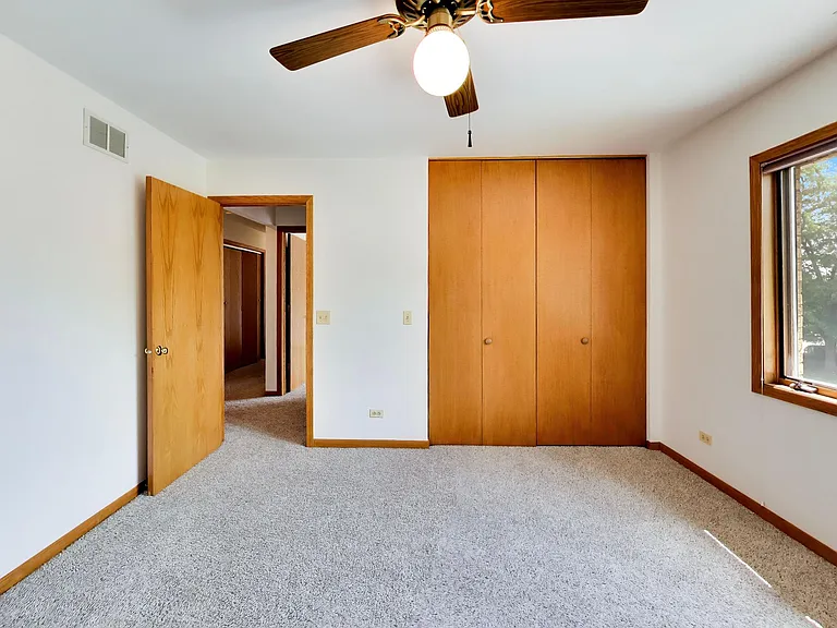 920 N Northwest Hwy #2 — Photo 19