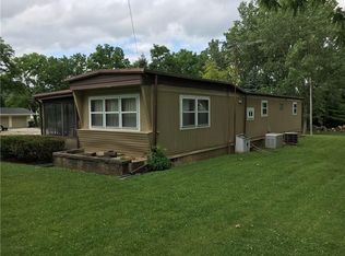 1202 E Maple St, Frankton, IN 46044