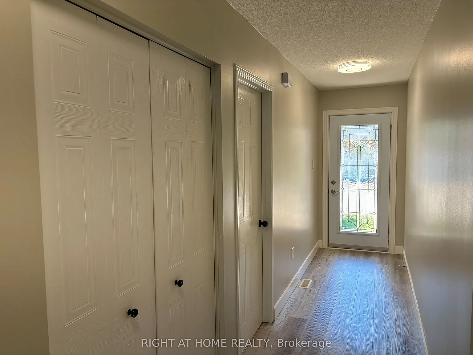 3 bed, $2,800 — Photo 4
