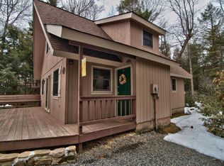 626 Cayuga Dr, Tobyhanna, PA 18466