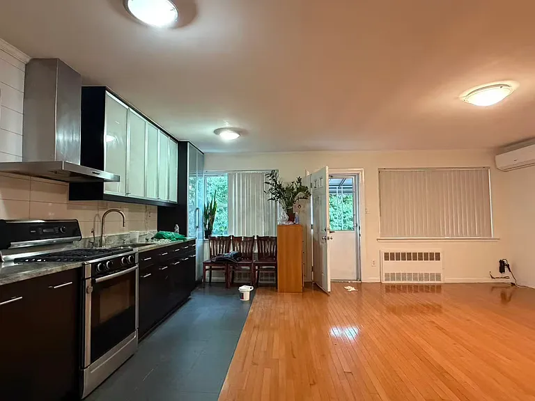 176 Bay 43 St #2 — Photo 16