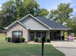 246 Dove Whitaker Rd, Caledonia, MS 39740