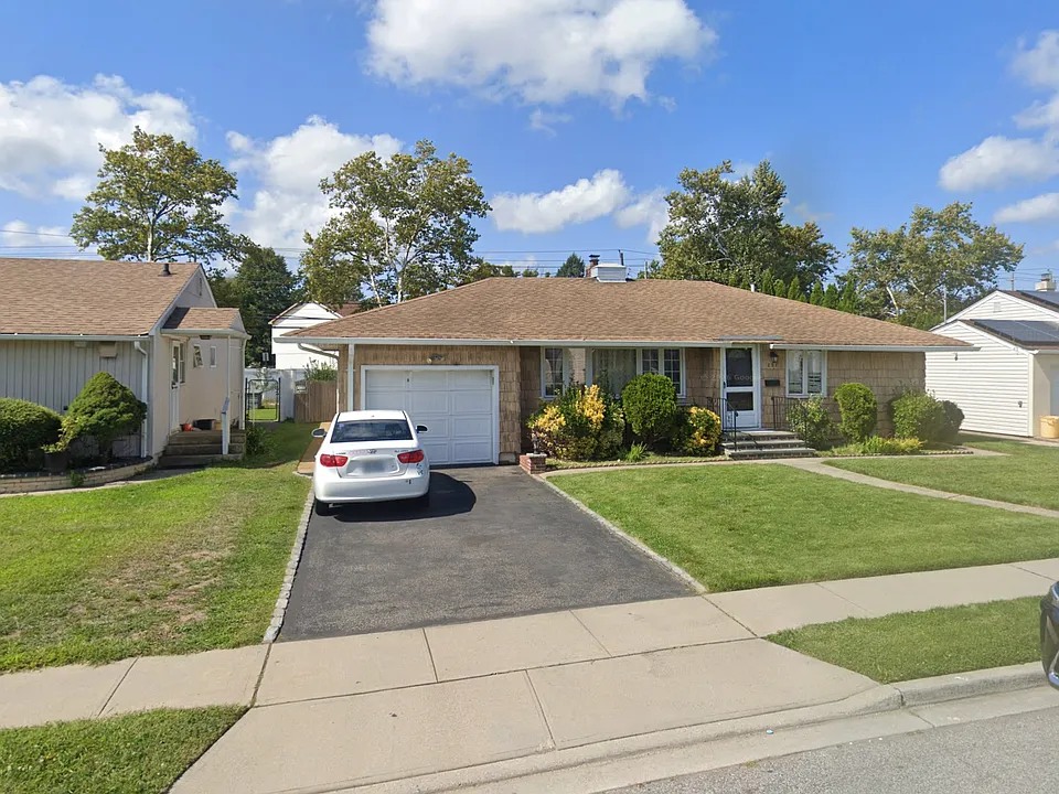 237 Dartmouth Dr