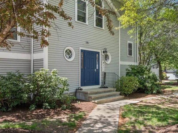 29 Harrison St APT E, Roslindale, MA 02131