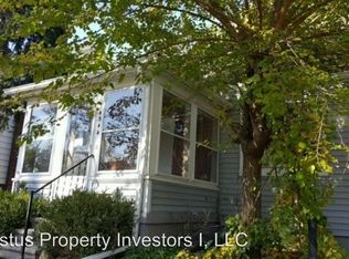 34544 Chestnut St, Wayne, MI 48184