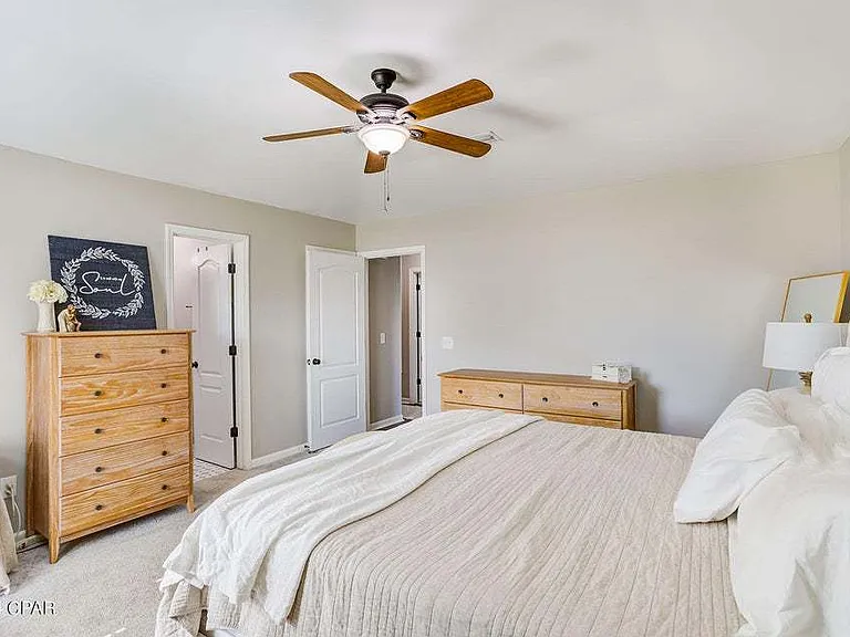 8107 Heritage Woods Ln — Photo 17