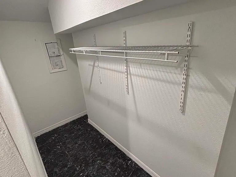 6004 Murray Hill Dr #4 — Photo 9