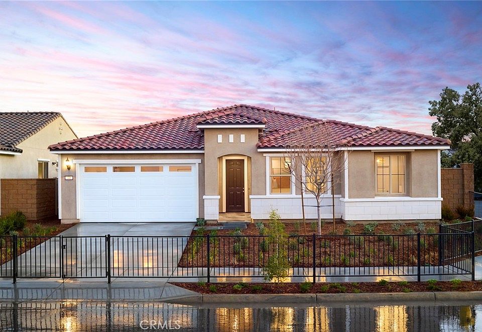 1st image of 745 Spyglass Ct