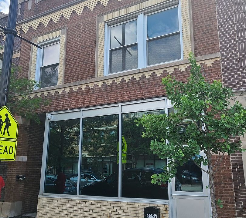 1st image of 4252 N Milwaukee Ave #2