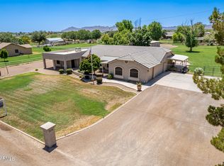 17719 E Brooks Farms Rd, Gilbert, AZ 85298