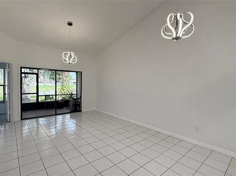 72 Lakepointe Cir — Photo 14