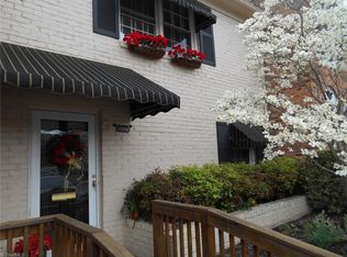 2906F Saint Marks Dr, Winston Salem, NC 27103