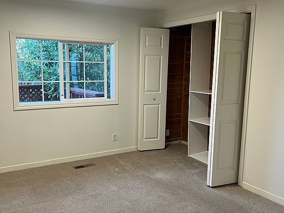 4th image of 3542 Oak Knoll Dr #1