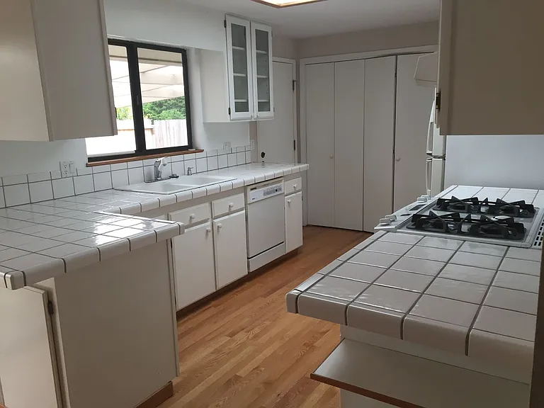 2292 Timothy Ct — Photo 4