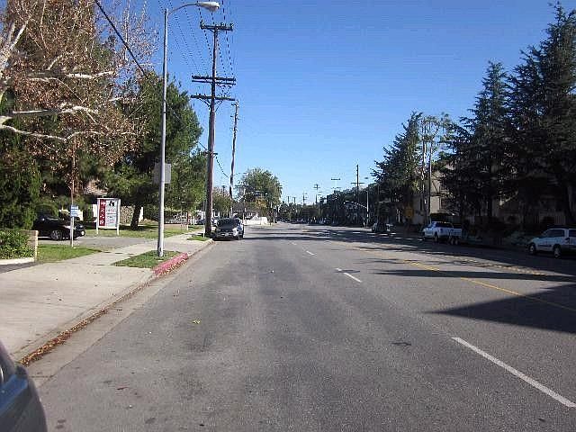 2nd image of 18215 Burbank Blvd Unit 16