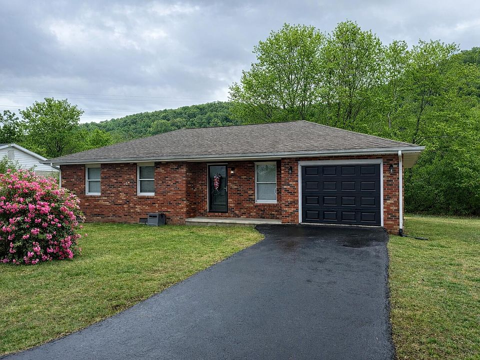 1st image of 213 Maher Dr