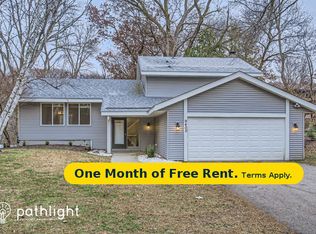 9405 Franlo Rd, Eden Prairie, MN 55347
