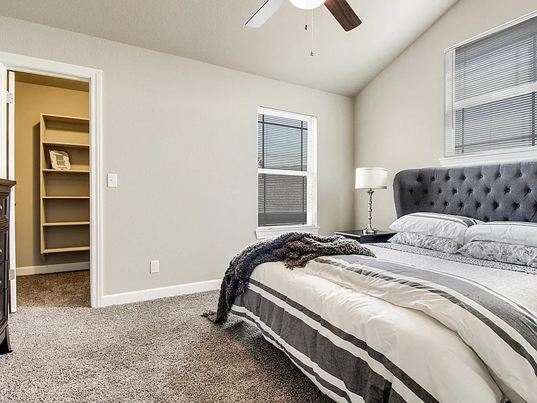 Highlands at Piper Townhomes — Photo 5
