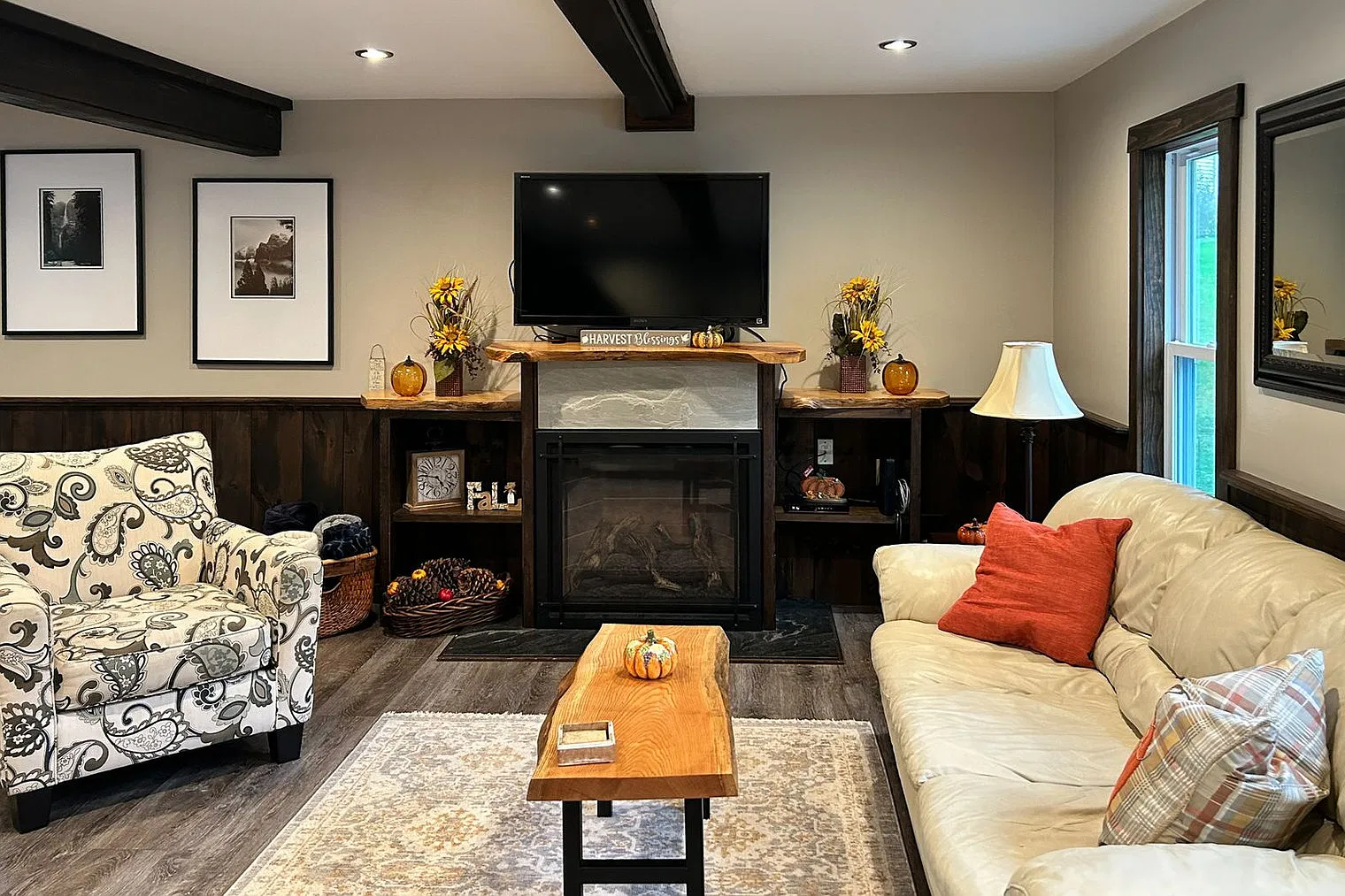 3 bed, 1.0 bath, 1194 sqft, $4,641 — Photo 1