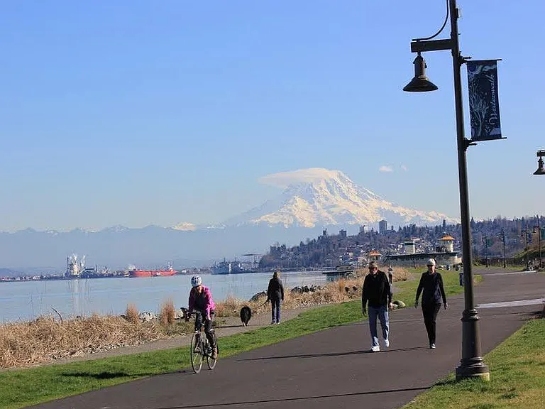 0.4 mile walk to Ruston Way and waterfront