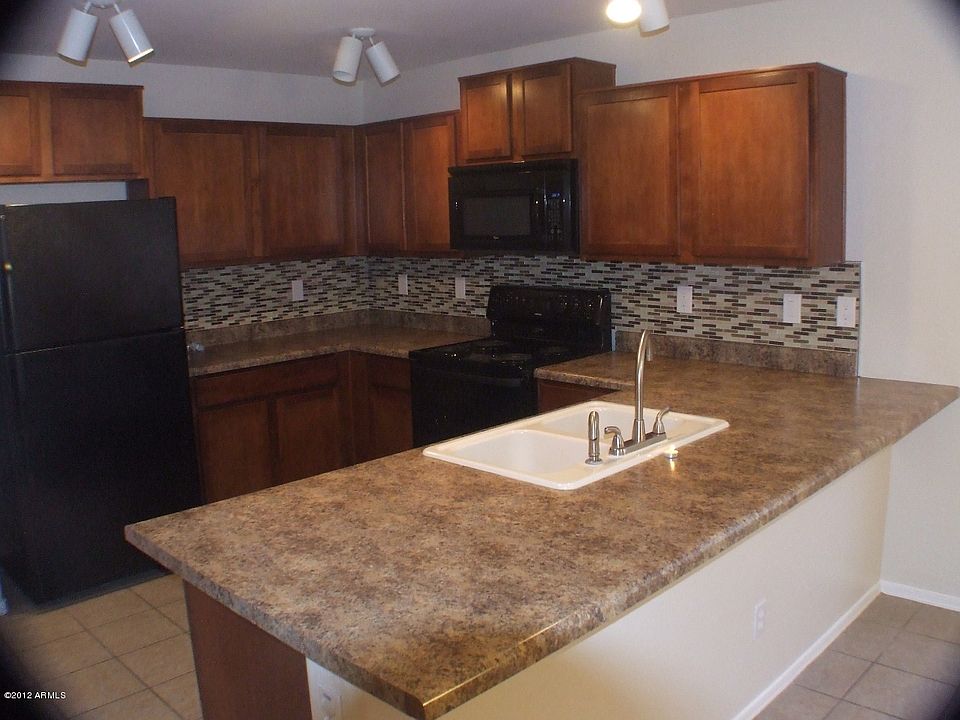 1st image of 1251 W Wilson Ave